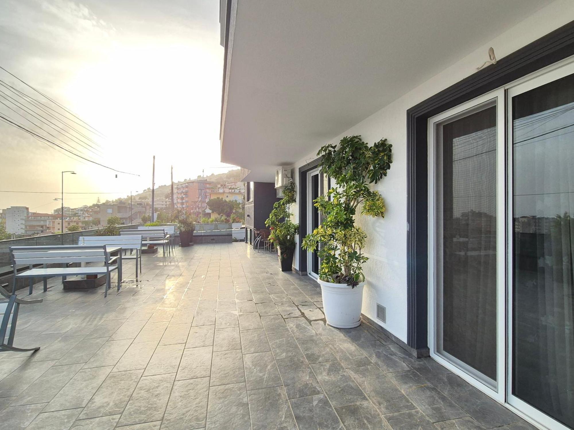 Flore Rooms Sarande Exterior photo